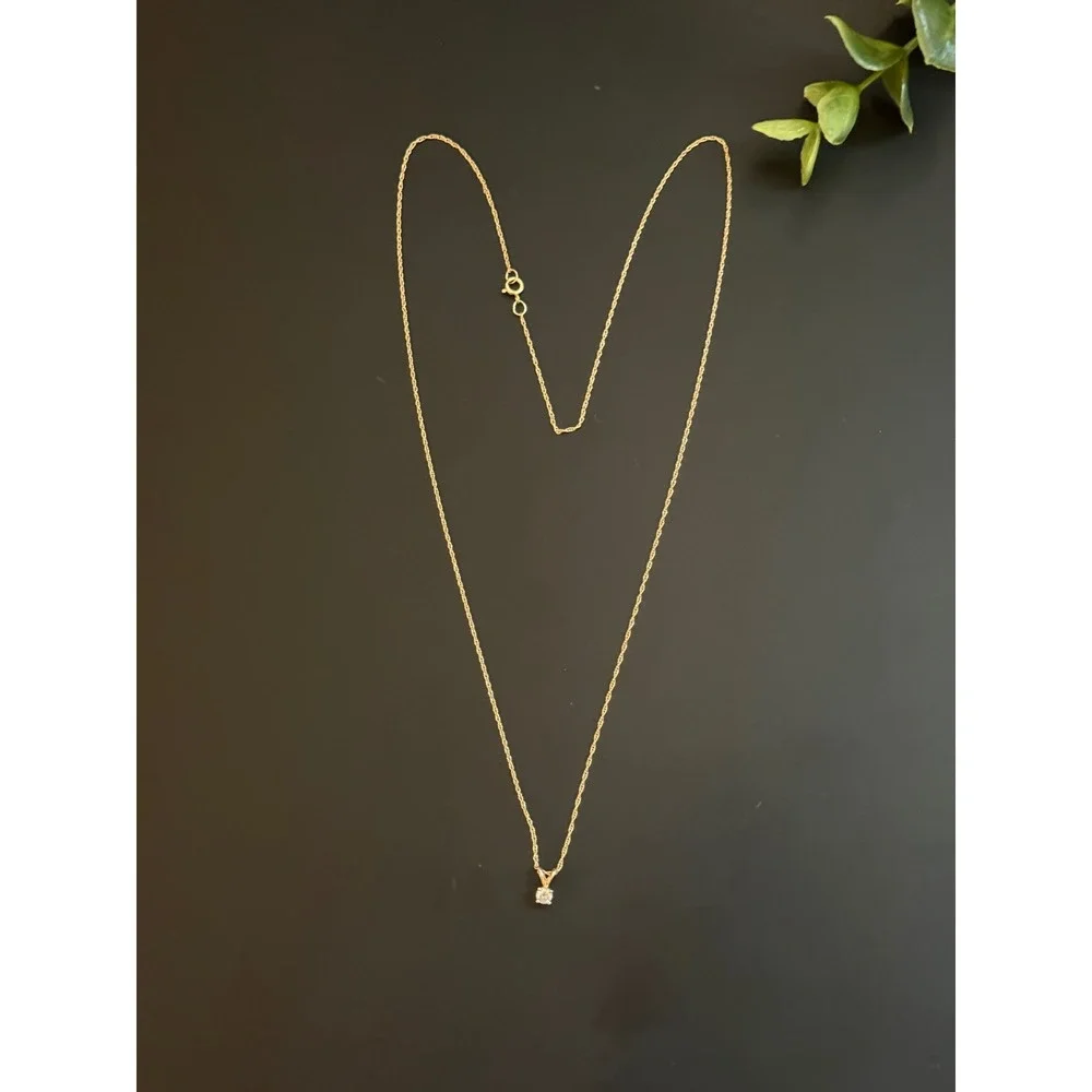 10k Yellow Gold Real Diamond Solitaire Pendant Necklace 18 Inch Rope Chain 0.69g